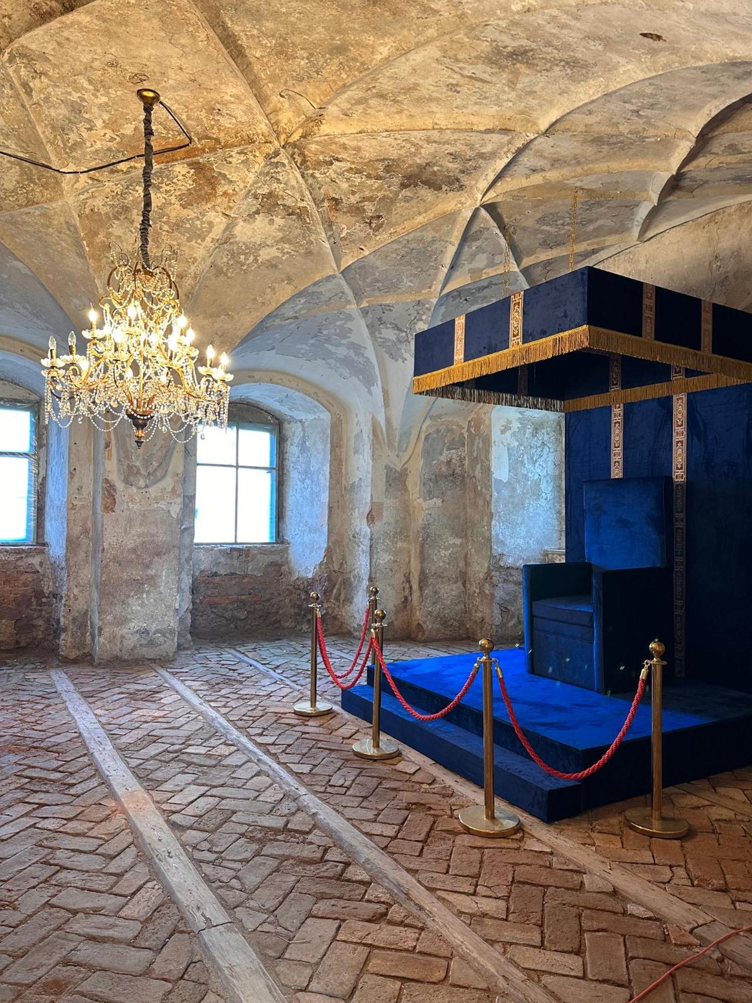 Zamek Sarny - Schloss Scharfeneck Клодзко Экстерьер фото